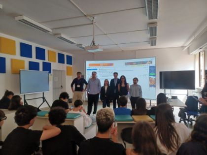 Funzionamento del Comune, Chiarato e Cosentino incontrano gli studenti del Grassi