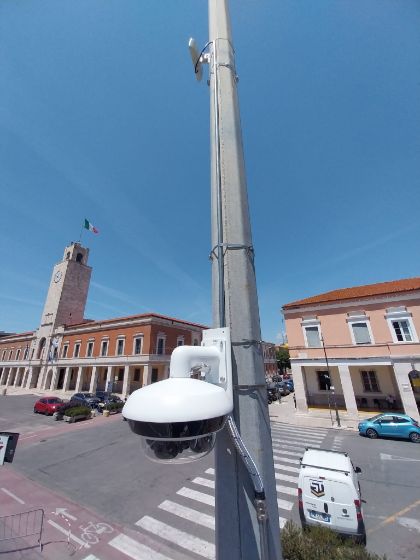 Nuove 14 telecamere di videosorveglianza installate e attive sul territorio di Latina
