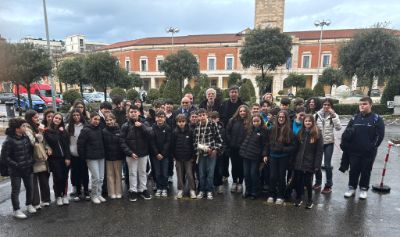 proiezione film con agora ragazze e ragazzi