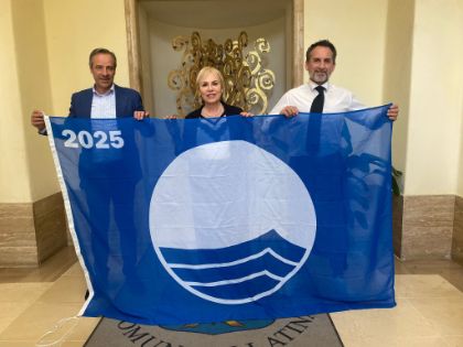 Latina conquista la Bandiera Blu per il 12esimo anno consecutivo Latina conquista la Bandiera Blu per il 12esimo anno consecutivo