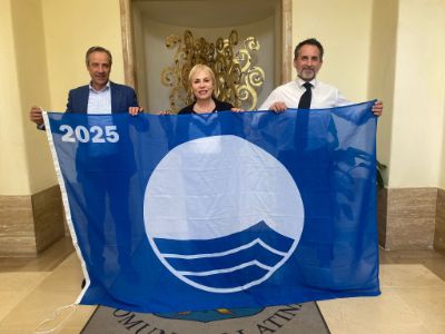 Ghirlanda Compleanno 2 Anni Con Bandiera Blu Olografica – Festone Per Decorazioni Festa, Lungo 3,9 M, Per Interni/Esterni