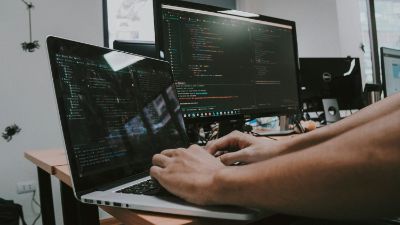 shamin-haky-Uhx-gHPpCDg-unsplash